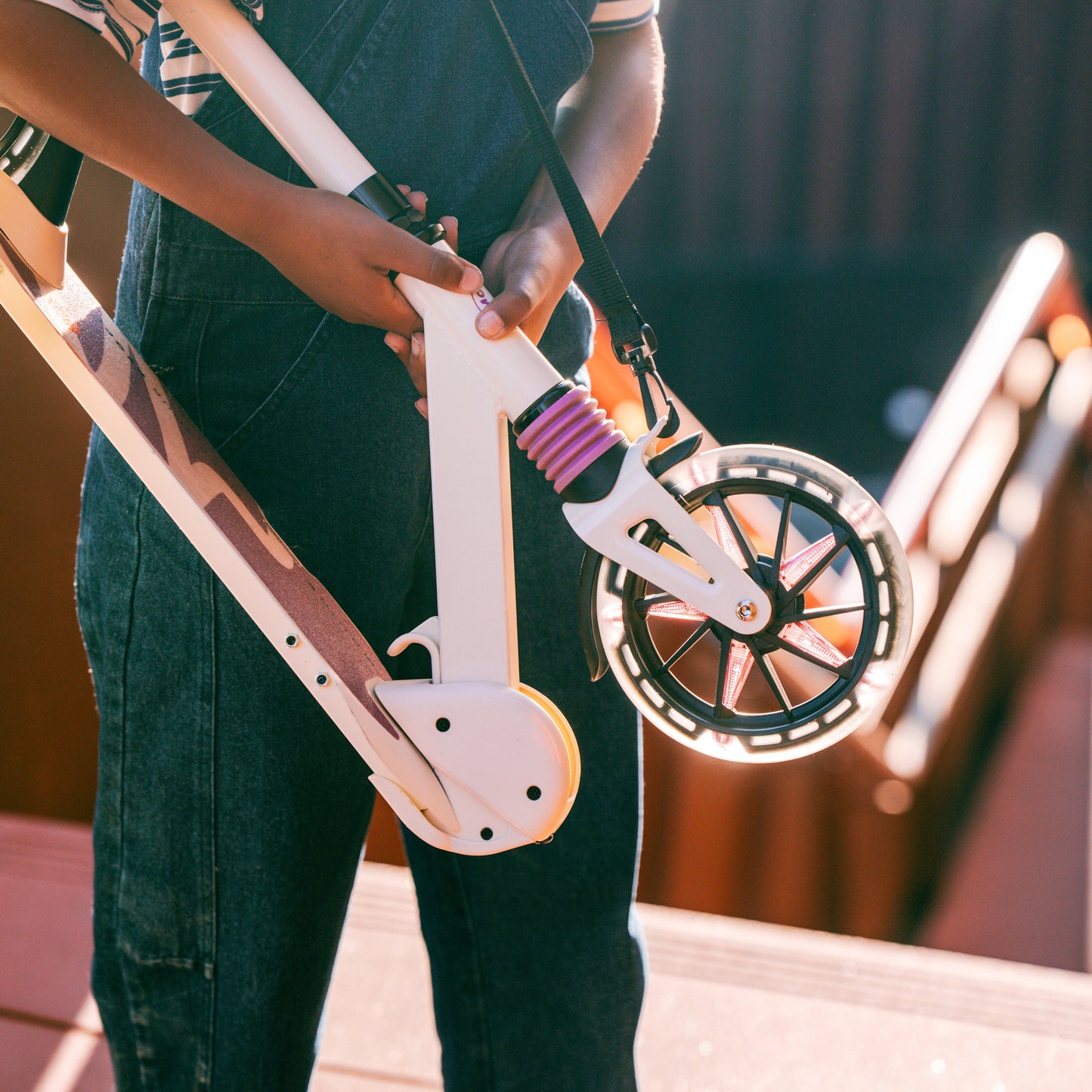 Movino City Light (béžovo-fialová)