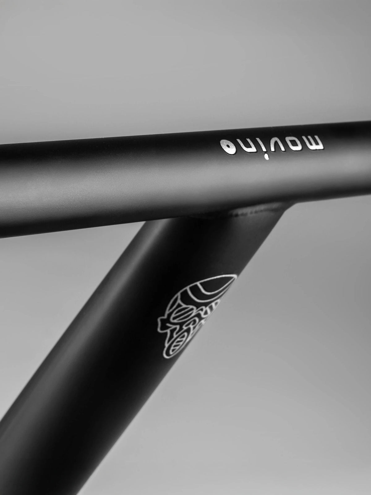 Movino Elite Titanium black (67 cm)